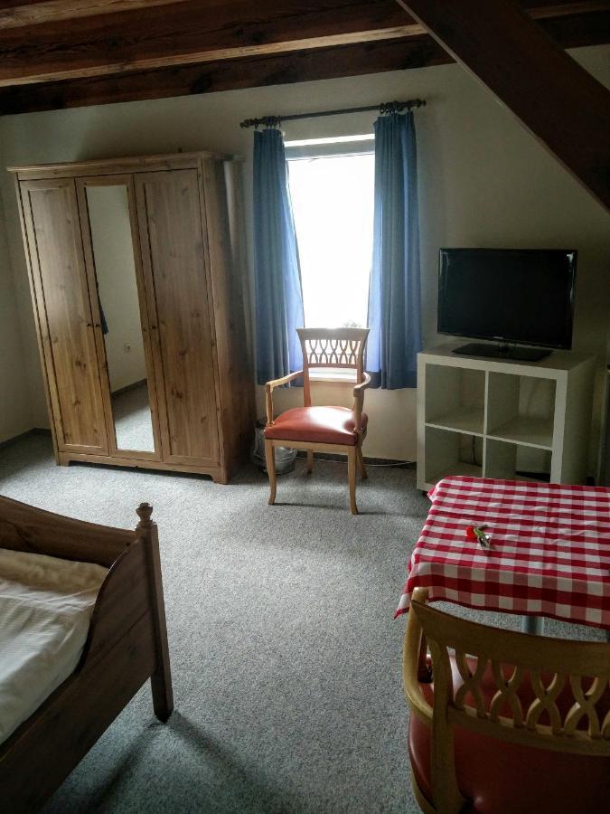 Buchen  Gaestehaus "Zur Muehle" מראה חיצוני תמונה